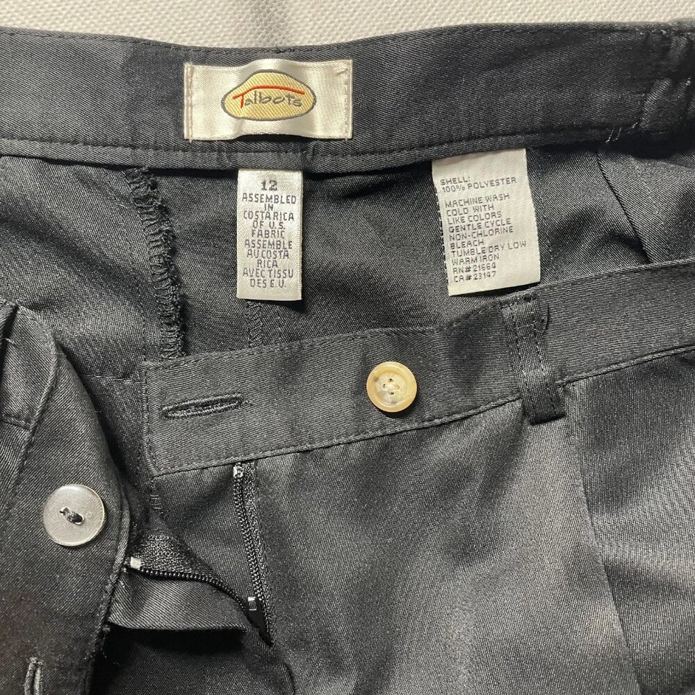 Vintage Talbots Womens Black High Rise Pleated Relaxed Fit Chino Shorts Size 12 - Picture 3 of 9